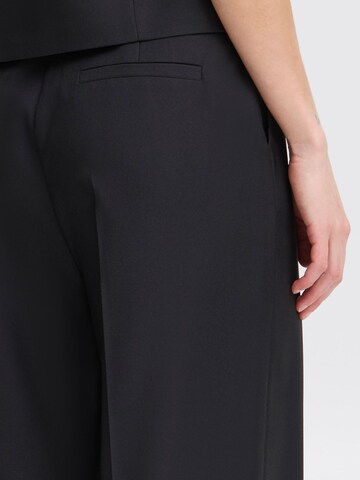 ICHI Regular Chino trousers ' IHZIMMIE PA5 ' in Black
