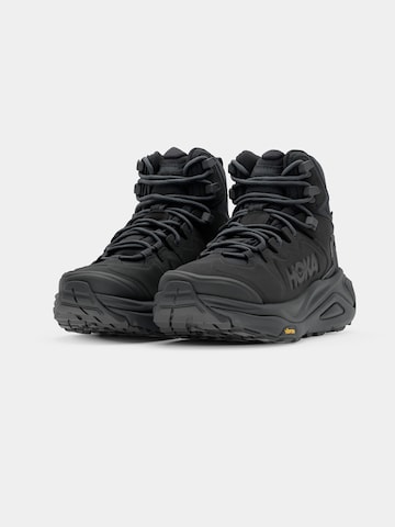 HOKA Bootsit 'KAHA 3' värissä musta: etupuoli