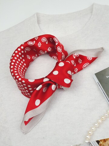 MayTree Scarf in Red