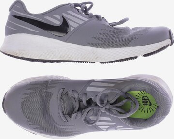 NIKE Sneakers & Trainers in 40 in Grey: front