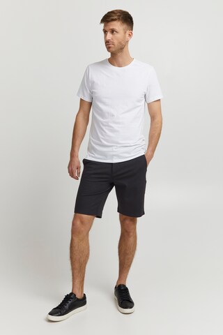 INDICODE JEANS Regular Shorts 'Koldo' in Schwarz