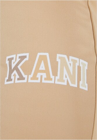 Karl Kani Skinny Sportshorts in Beige