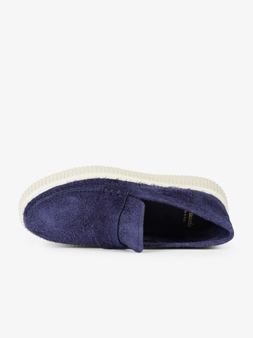 Barracuda Sneakers in Blue