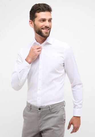 ETERNA Slim fit Button Up Shirt in White: front