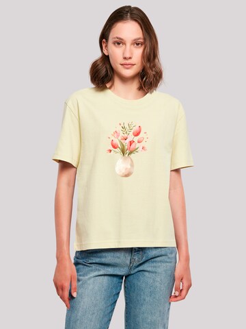 T-shirt 'Rosa Frühlingsblumenstrauß In Vase' F4NT4STIC en jaune : devant
