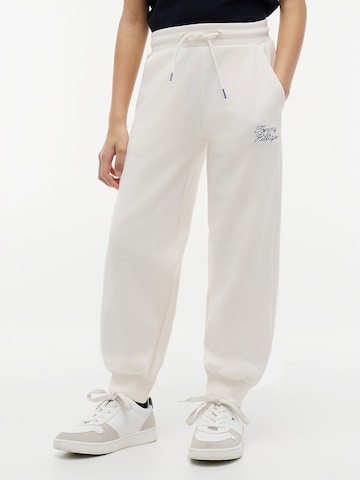TOMMY HILFIGER Tapered Pants in White: front