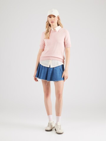 T-shirt 'Siljiaas' ARMEDANGELS en rose