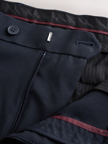 Regular Pantalon à plis Next en bleu