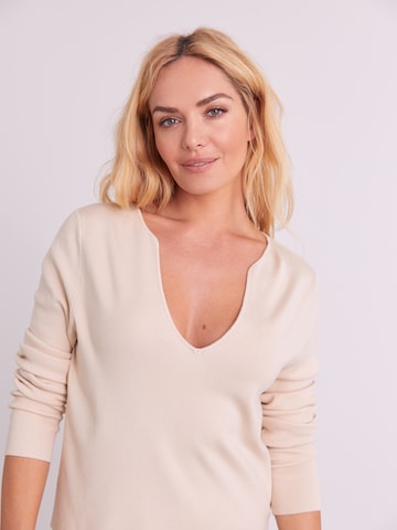 ABOUT YOU x Iconic by Tatiana Kucharova Sweater 'May' in Beige