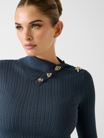 GUESS Sweater in Blue