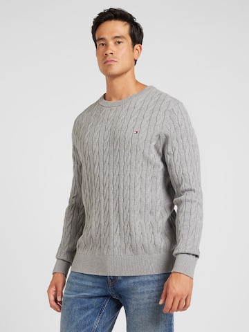 TOMMY HILFIGER Свитер 'Classic' в Серый: спереди