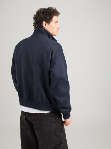 WEEKDAY Sweatshirt in Blauw