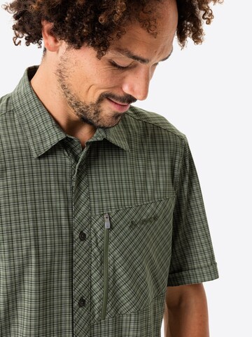 VAUDE Regular fit Athletic Button Up Shirt 'Seiland' in Green