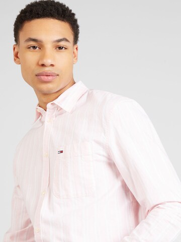 Tommy Jeans Regular fit Button Up Shirt in Pink