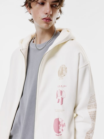 Veste de survêtement Pull&Bear en blanc