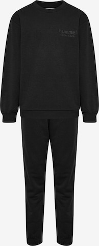 Hummel Tracksuit in Black: front