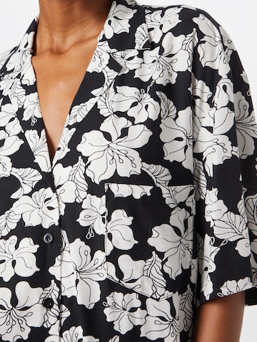 Motel Blouse 'Taelsa' in Zwart