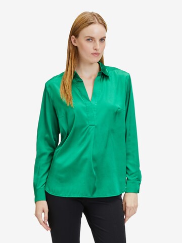 Betty Barclay Blouse in Green: front