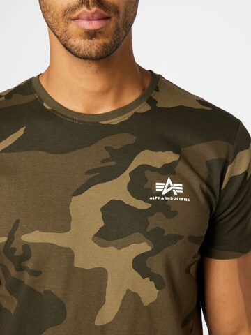 ALPHA INDUSTRIES Regular fit Shirt in Groen