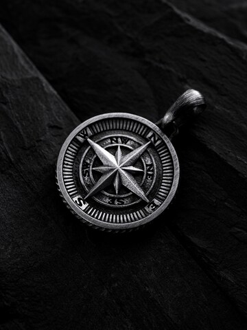 REYTEL Anhänger 'COMPASS. POLAR STAR' in Silber: Vorderseite