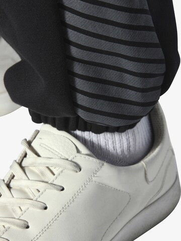 Jan Vanderstorm Tapered Pants 'Kolfinur' in Black