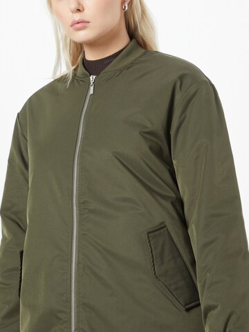 ABOUT YOU Between-Season Jacket 'Meike' in Green