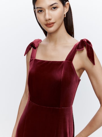 Rochie de seară de la Next pe roșu