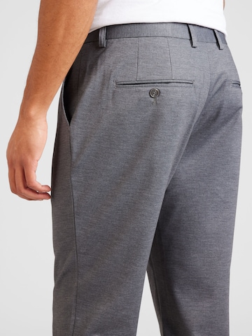 Regular Pantalon chino 'Liam' Matinique en gris
