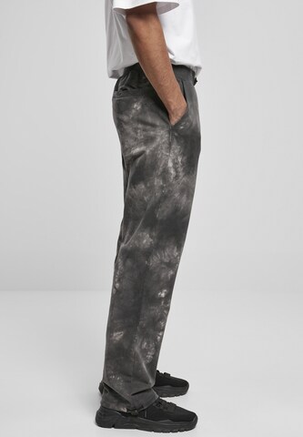 Regular Pantaloni de la Urban Classics pe negru