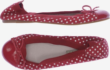 Buffalo London Flats & Loafers in 39 in Red: front