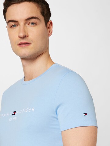 TOMMY HILFIGER Klasický střih Tričko – modrá