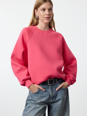 Trendyol Sweatshirt i rosa: framsida