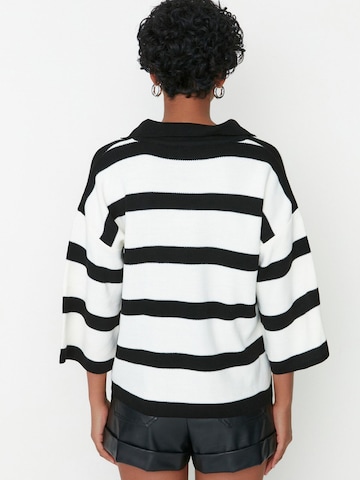 Trendyol - Jersey en negro