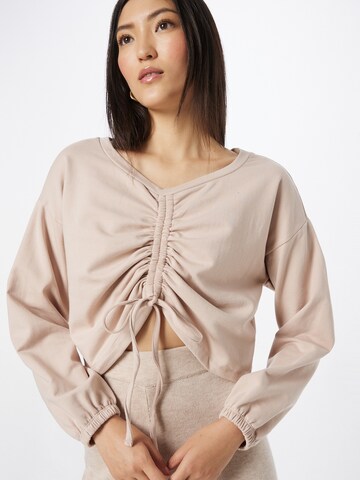 ABOUT YOU - Sweatshirt 'Marina' em bege