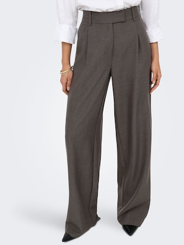 Wide leg Pantaloni cutați 'ONLLinda' de la ONLY pe gri: față