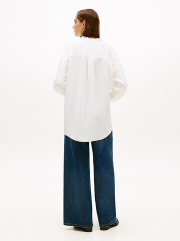 Chemisier TOMMY HILFIGER en blanc