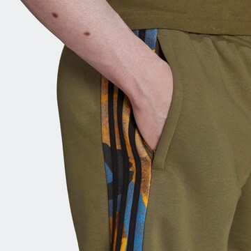 ADIDAS ORIGINALS Regular Trousers 'Camo Series' in Green