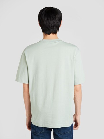T-Shirt 'Nakoree' HUGO en vert