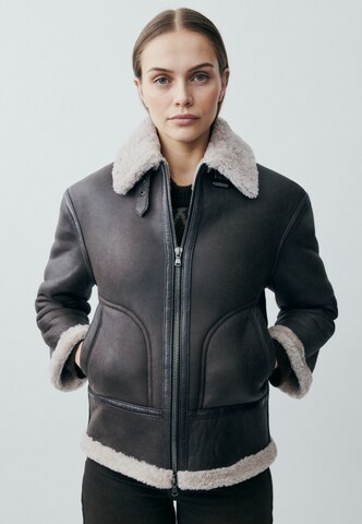 Werner Christ Tussenjas 'Selena' in Bruin: voorkant