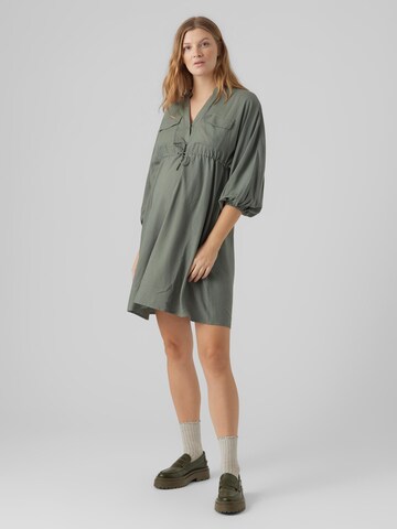 Vero Moda Maternity Šaty 'HENNA' – zelená