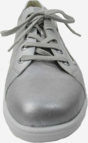 SOLIDUS Sneakers in Silver