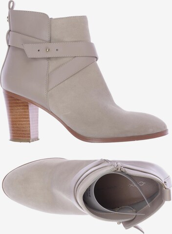 COX Dress Boots in 39 in Beige: front
