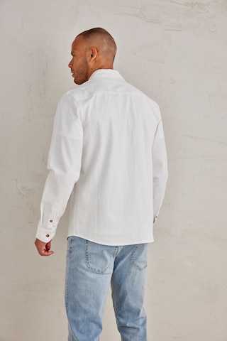 JOHN DEVIN Regular fit Button Up Shirt in White