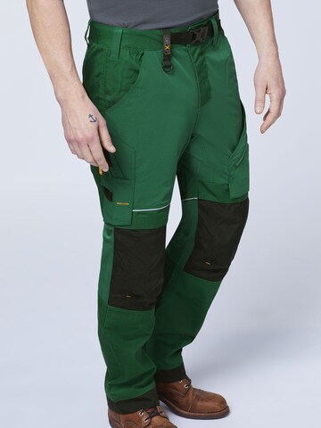 Expand Regular Cargo Pants in Green