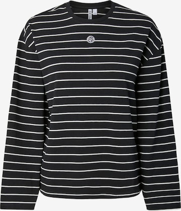 Maglietta 'PCSADIE BARREL' di PIECES in nero: frontale