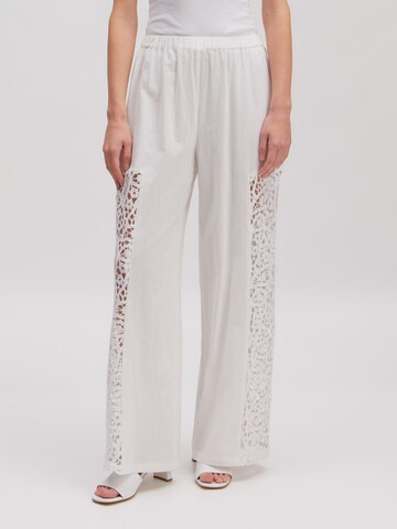 EDITED Regular Trousers 'Malu' in White: front