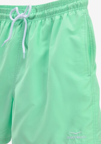 VENICE BEACH Board Shorts in Green