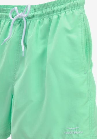 VENICE BEACH Board Shorts in Green