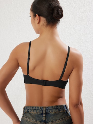 Trendyol Бюстгальтер под футболку Бюстгальтер в Черный