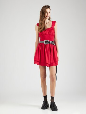 raudona HOLLISTER Vasarinė suknelė 'SAIDIE'